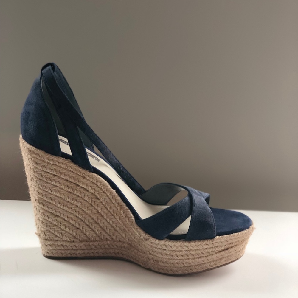 BCBG wedges